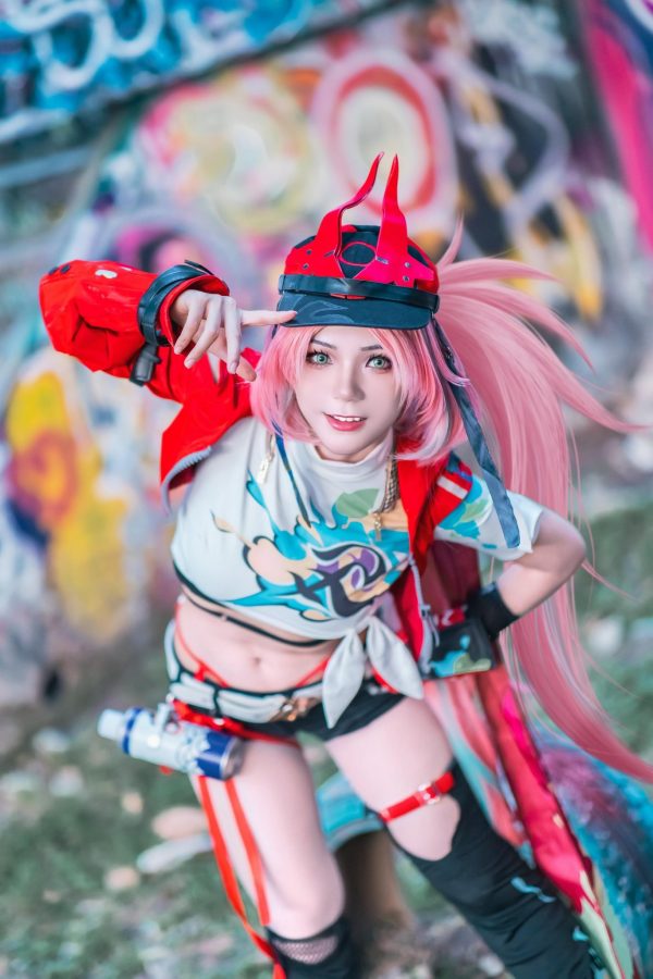 星穹铁道乱破COS：Hojicha_Latte演绎忍法少女的性感与酷帅