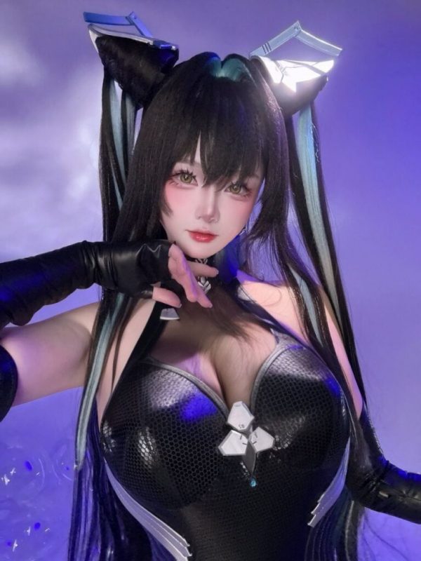 小鱼KIKO胜利女神COS：演绎妮姬小美人鱼的性感与神秘