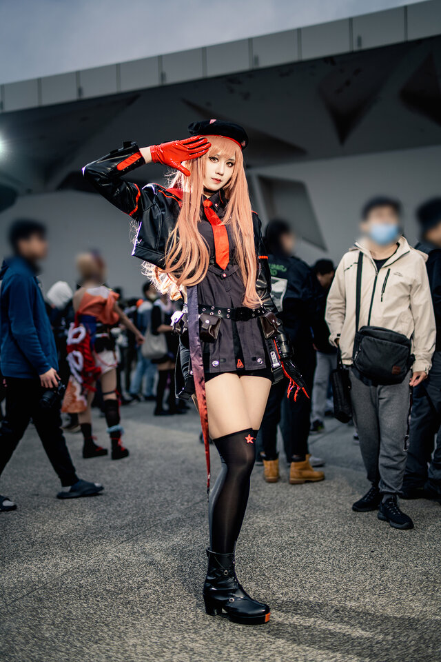 Nao化身“战场女神”!胜利女神妮姬·拉毗COS惊艳亮相FF44 Nao化身“战场女神”!胜利女神妮姬·拉毗COS惊艳亮相FF44