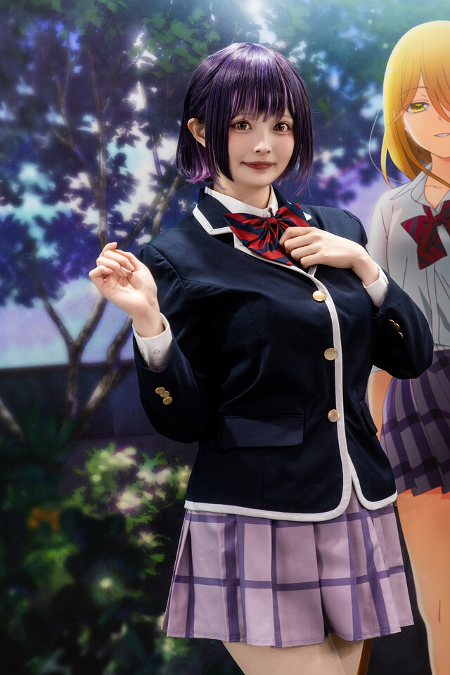 可爱又性感的美少女降临：Coser Suzuran化身甜美的石原紫