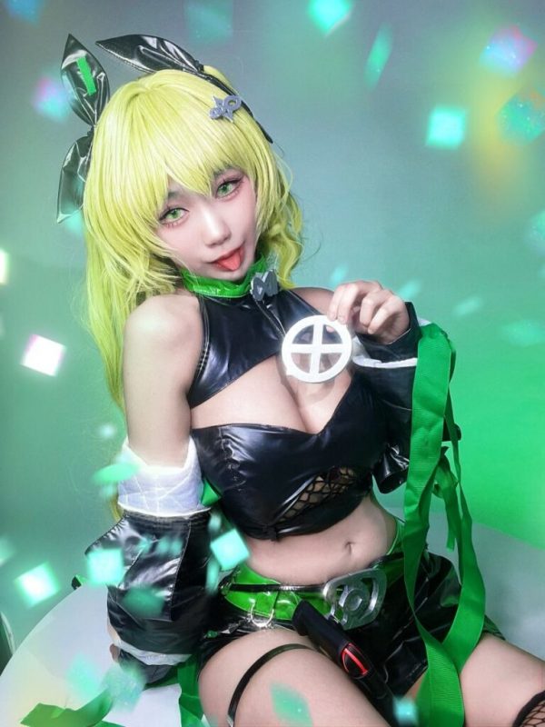 崩坏3梅比乌斯COS：泰国Coser Aiya用魅惑与智慧征服粉丝