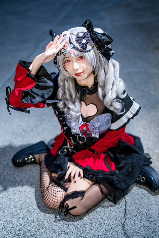 劉瑋晞沙花叉克萝伊COS:渔网袜+地雷系造型引爆FF44现场 劉瑋晞沙花叉克萝伊COS:渔网袜+地雷系造型引爆FF44现场
