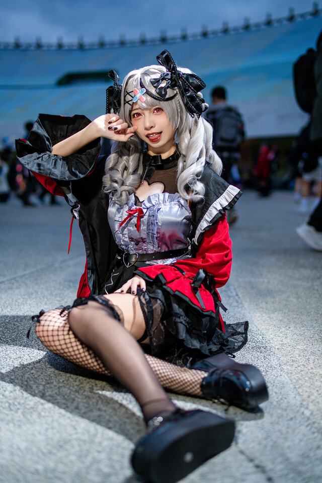 劉瑋晞沙花叉克萝伊COS:渔网袜+地雷系造型引爆FF44现场 劉瑋晞沙花叉克萝伊COS:渔网袜+地雷系造型引爆FF44现场