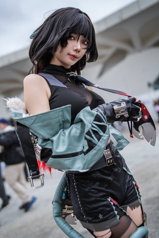 简·杜现身台北FF！Momi Shimohi高还原cos绝区零S级女神