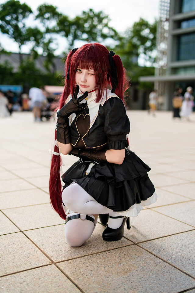 性感船长现身台北!花村雾宝钟玛琳cos引爆acosta全场焦点 性感船长现身台北!花村雾宝钟玛琳cos引爆acosta全场焦点