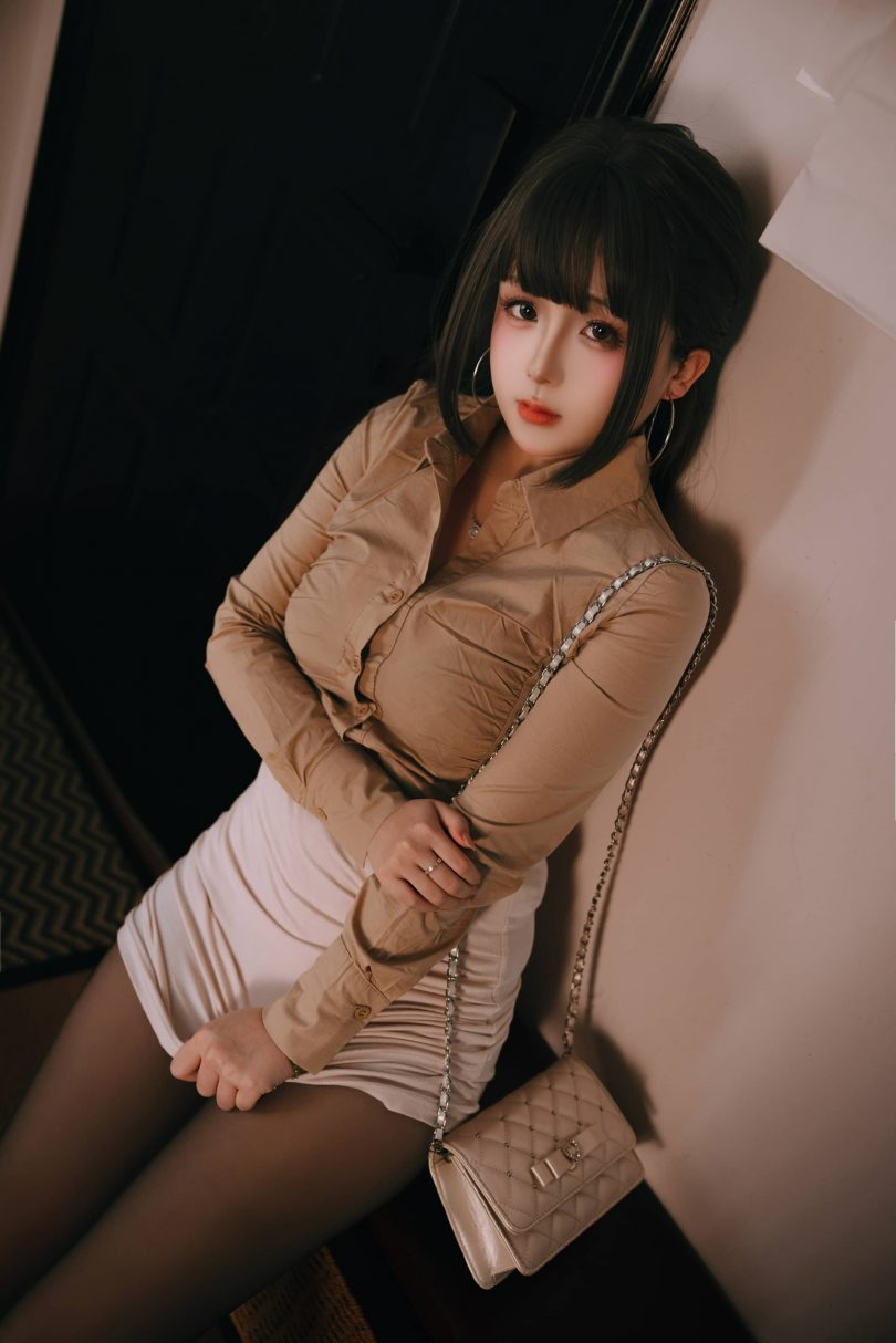 日奈娇cos醉酒同事|椎名莜(日奈娇)_醉酒同事·包臀裙cos[243P8V-2.52GB]