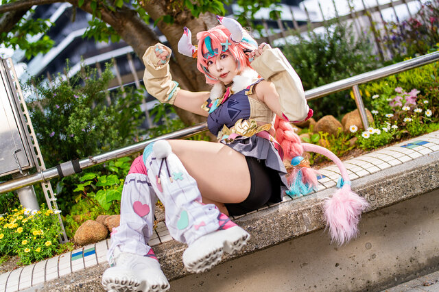 甜美与战士气质兼具：Bokupurin瓦雷莎COS震撼登场acosta!