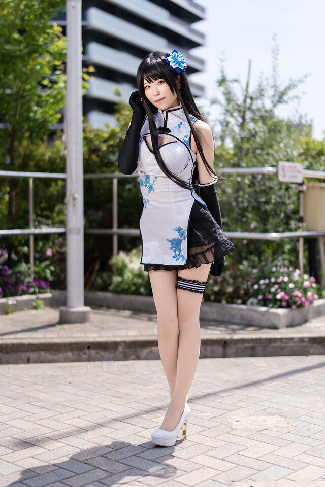 旗袍美腿与古典韵味完美融合：芮Rui艳娘幻梦谭·瓶儿COS