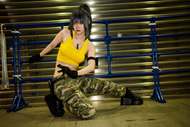 冷酷玫瑰破次元壁：飴屋莉安娜cos惊艳亮相EVO Japan2025