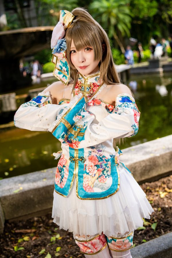 茉夏LoveLive·南小鸟cos甜美治愈，仿佛从动画飞出的本尊