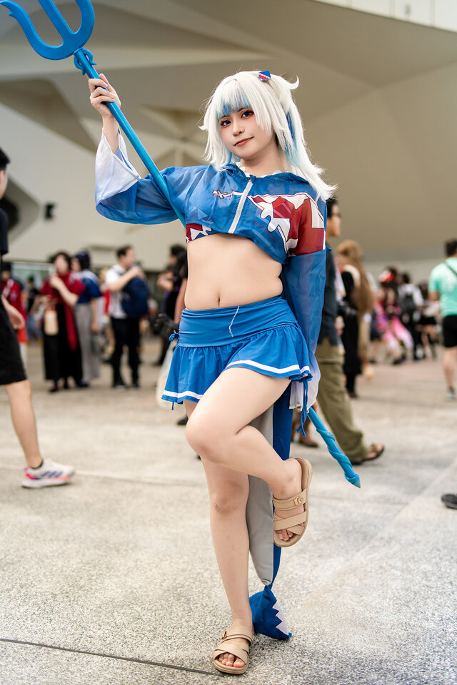 Coser星夢惊艳RF舞台！Hololive鲨鱼娘噶呜·古拉cos被神还原