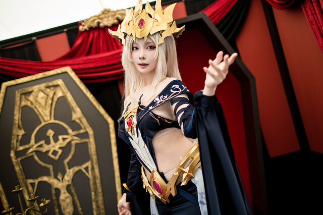 Sithle演绎艾欧娜，东京秋叶原快闪活动掀起Cosplay热潮！