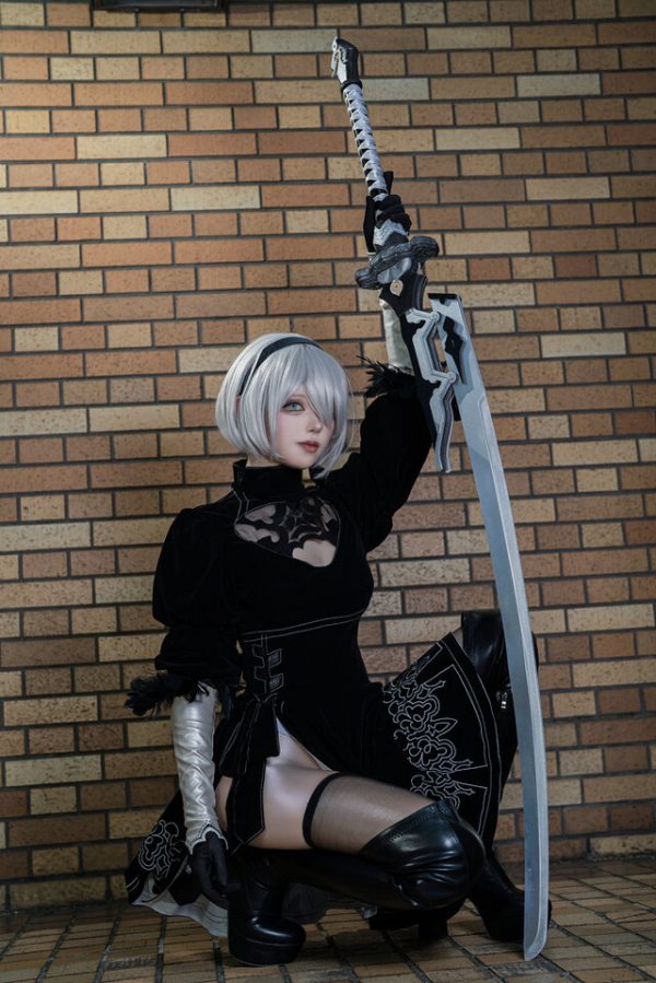 冷艳优雅：Saemiya Nanatan尤尔哈2Bcos闪耀Ultra acosta舞台