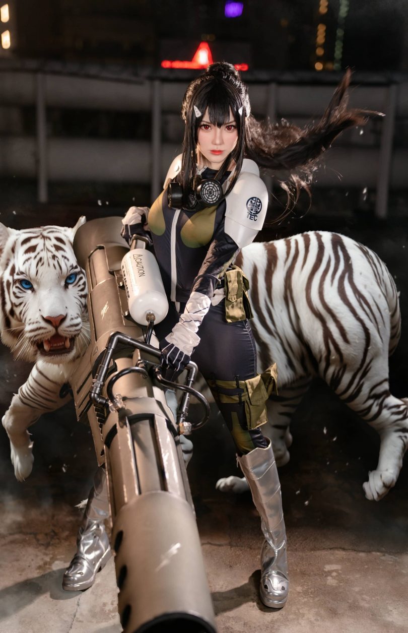 Sally DorasnowCOS|Sally Dorasnow_怪兽8号·亚白米娜cos作品