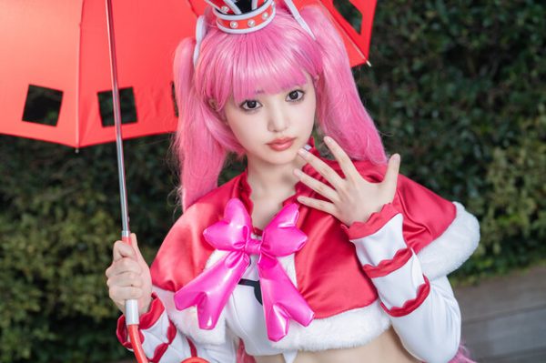 高島江梨奈佩罗娜cos经典造型：池袋Ultra acosta！活动惊艳全场