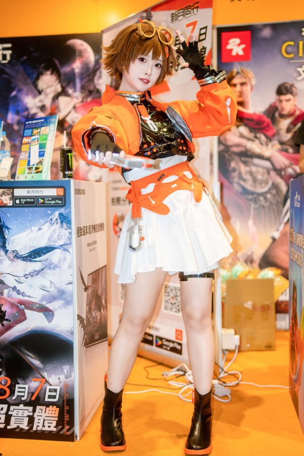 ACGHK 2025：猫丸千秋cos让虚拟角色走进现实玩家狂热追捧