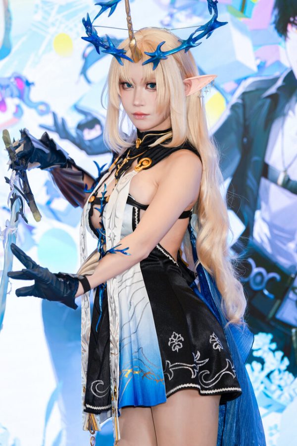 Hakonyanya卡提希娅COS：演绎鸣潮圣女的神秘优雅与性感