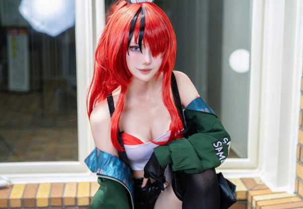 池袋夏日狂欢:百瀬サク完美演绎《彩虹社》雷恩·帕特森COS 池袋夏日狂欢:百瀬サク完美演绎《彩虹社》雷恩·帕特森COS