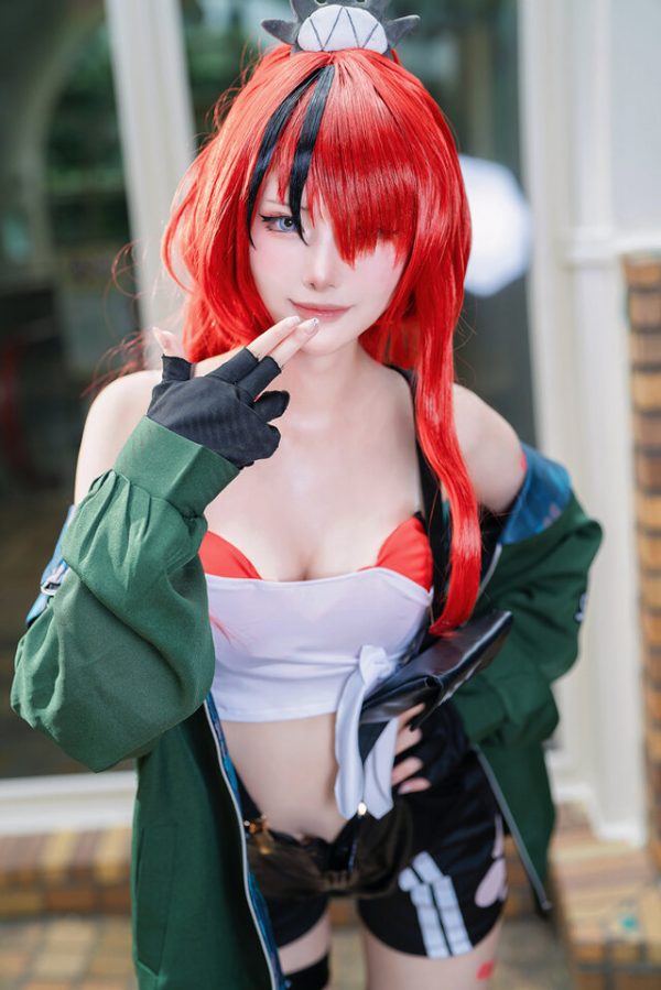 池袋夏日狂欢:百瀬サク完美演绎《彩虹社》雷恩·帕特森COS 池袋夏日狂欢:百瀬サク完美演绎《彩虹社》雷恩·帕特森COS