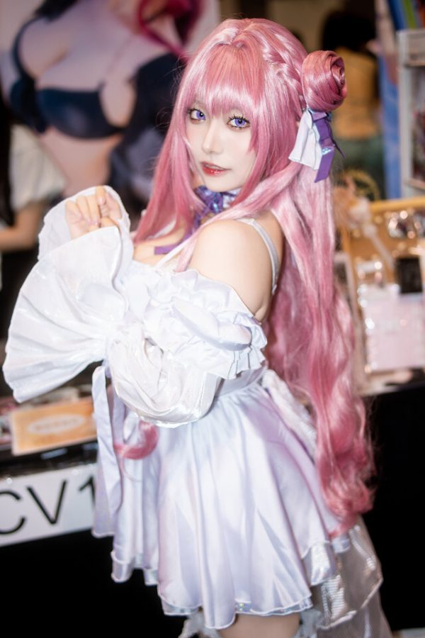 香港动漫节焦点:葵aoi桃乐丝COS完美诠释妮姬的致命吸引力 香港动漫节焦点:葵aoi桃乐丝COS完美诠释妮姬的致命吸引力