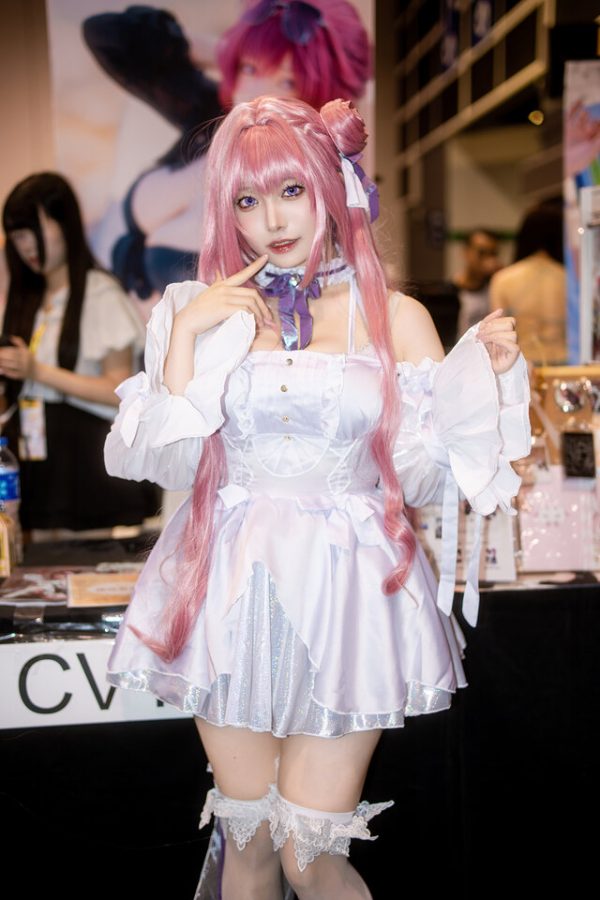 香港动漫节焦点:葵aoi桃乐丝COS完美诠释妮姬的致命吸引力 香港动漫节焦点:葵aoi桃乐丝COS完美诠释妮姬的致命吸引力