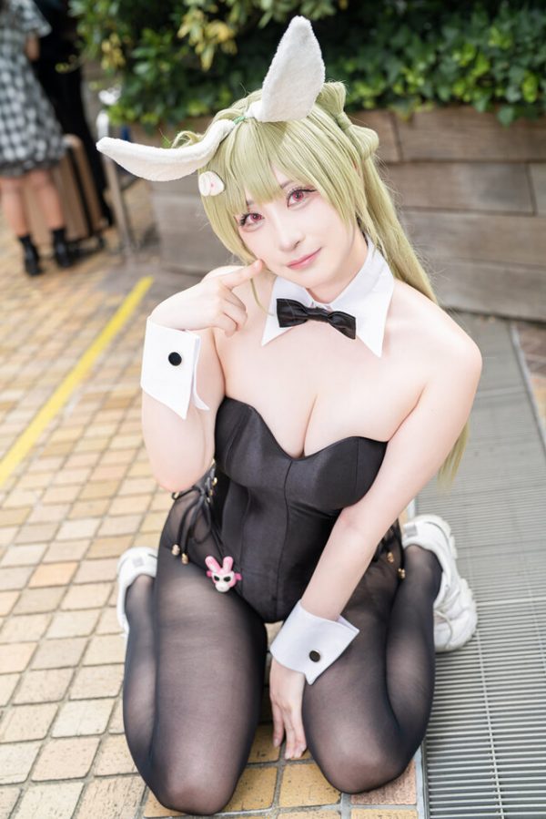 璀璨笑容与性感魅力并存：璃都兔女郎索达cos亮相Ultra acosta！