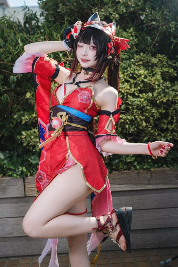 30度高温下的惊艳亮相：Teteno完美的崩坏星穹铁道花火COS