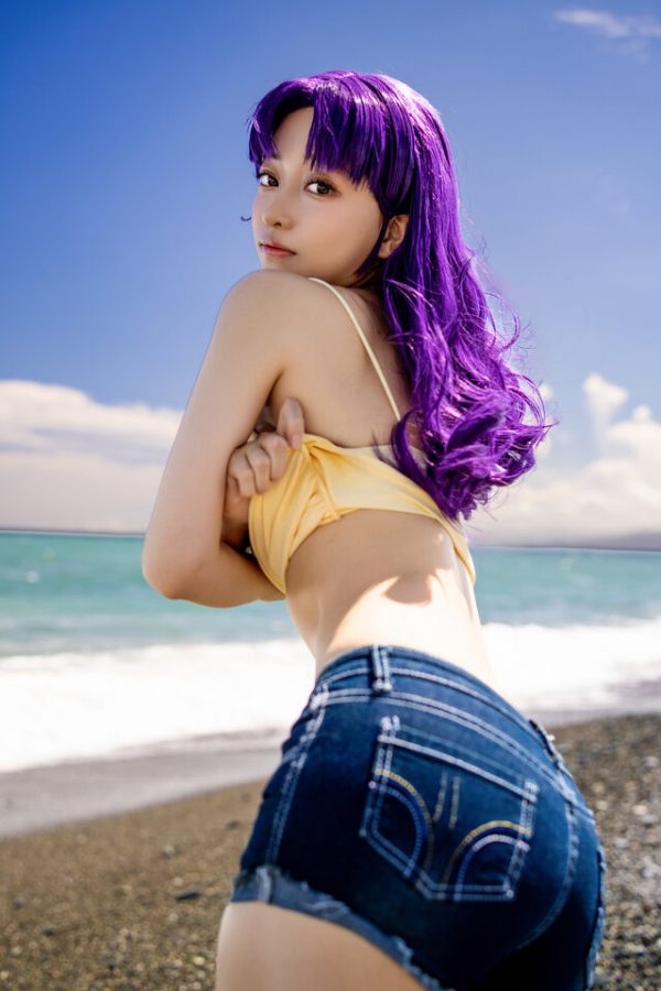 新世纪福音战士葛城美里COS:Minmiko展现女神级魅力与性感 新世纪福音战士葛城美里COS:Minmiko展现女神级魅力与性感