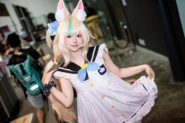 从虚拟到现实：藍幽SamekoSabaCOS带来心动的二次元魅力