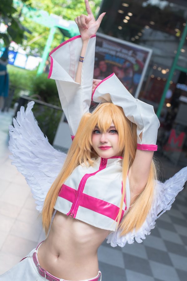 SarinOng天乃莉莉纱COS：甜美自信与角色灵魂的完美结合
