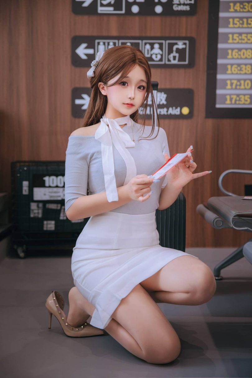 日奈娇COS空姐|椎名莜(日奈娇)_国际航班·空姐cos[186P5V-1.88GB]