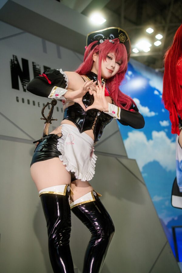 甜与飒的演绎:w百合欧皇子w马斯特cos震撼Comic Market106 甜与飒的演绎:w百合欧皇子w马斯特cos震撼Comic Market106