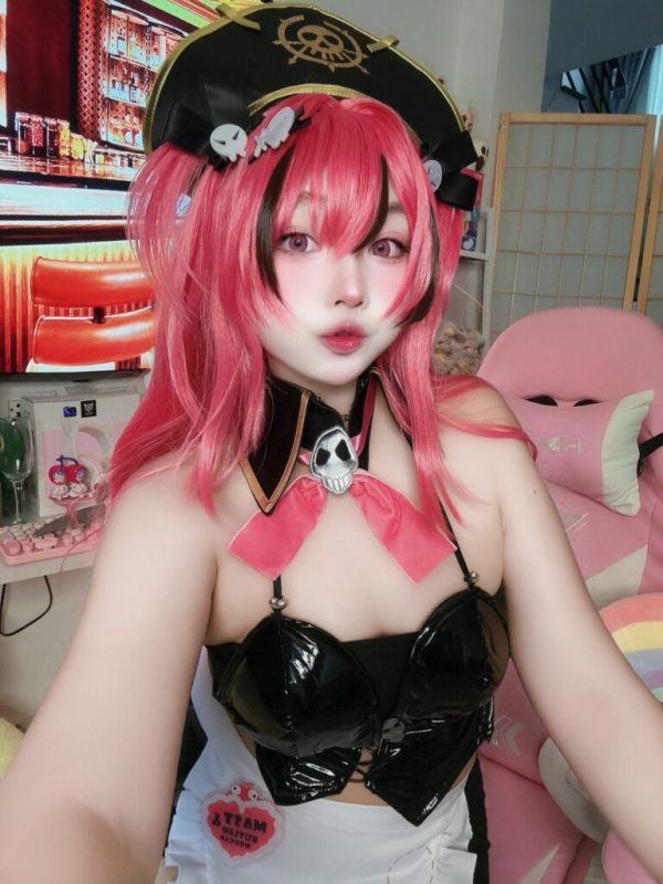 性感航海少女闪亮登场：Venus演绎热情且俏皮的马斯特COS