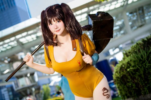 艾琳erin挑战巨人魅力：完美演绎七大罪·黛安COS成全场焦点