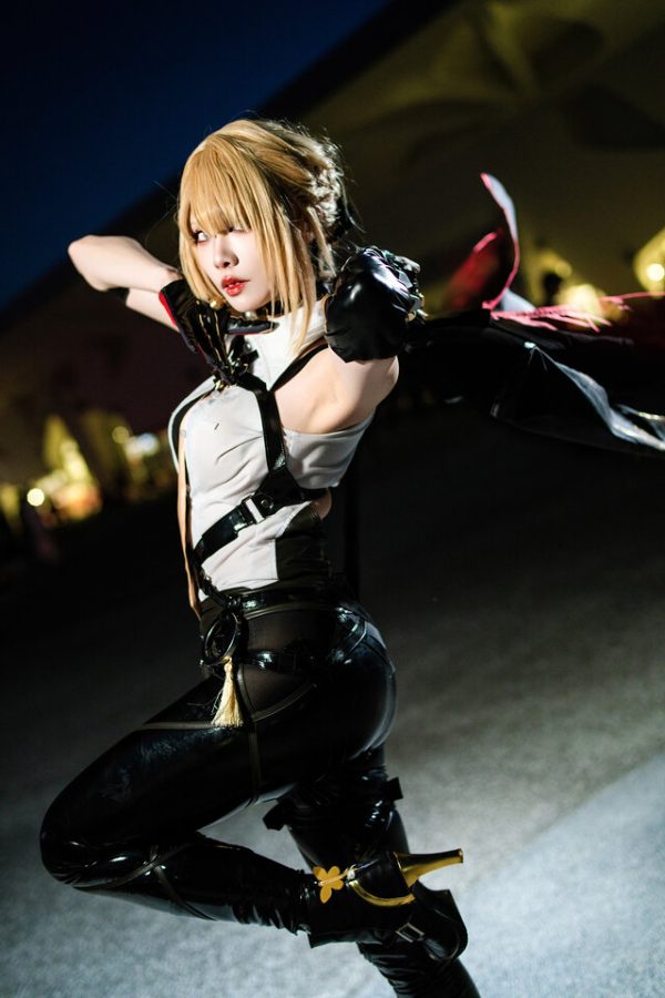 Hiyokko的绝区零·伊芙琳COS惊艳FF45，冷艳女强人成全场焦点