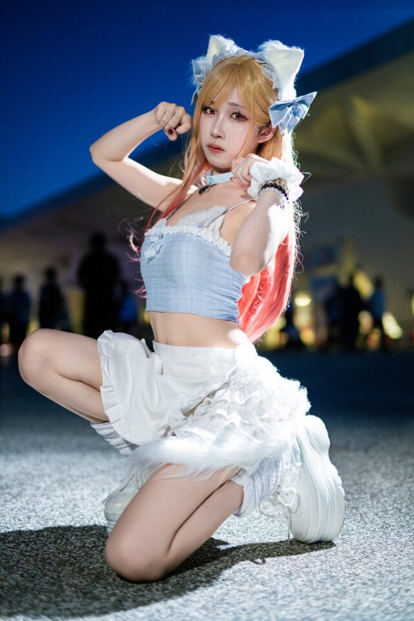 Coser火火ka_f化身喜多川海梦亮相FF动漫祭，成全场瞩目焦点