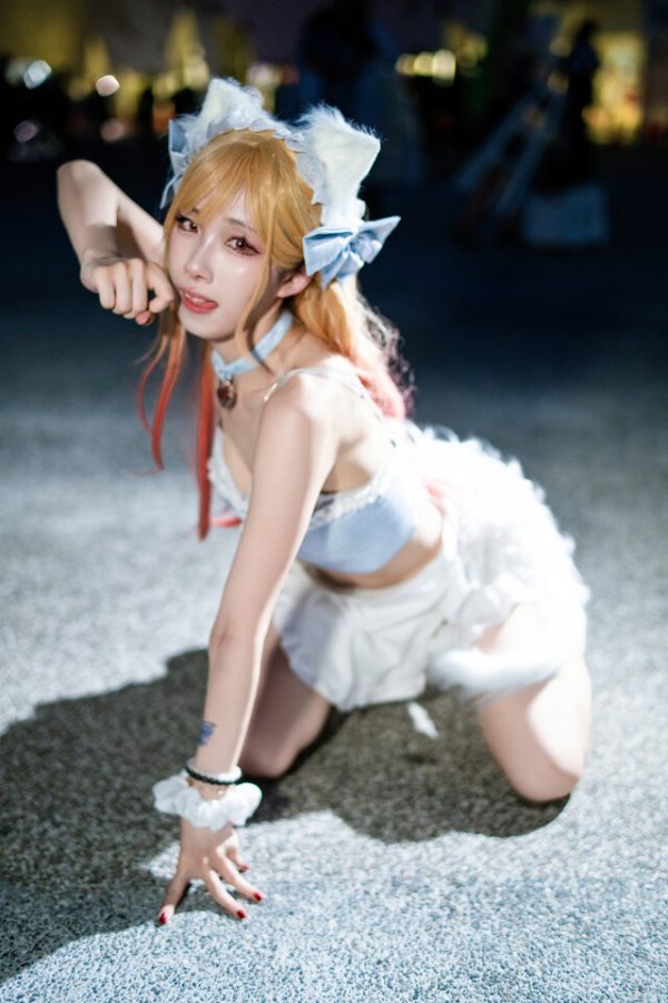 Coser火火ka_f化身喜多川海梦亮相FF动漫祭，成全场瞩目焦点