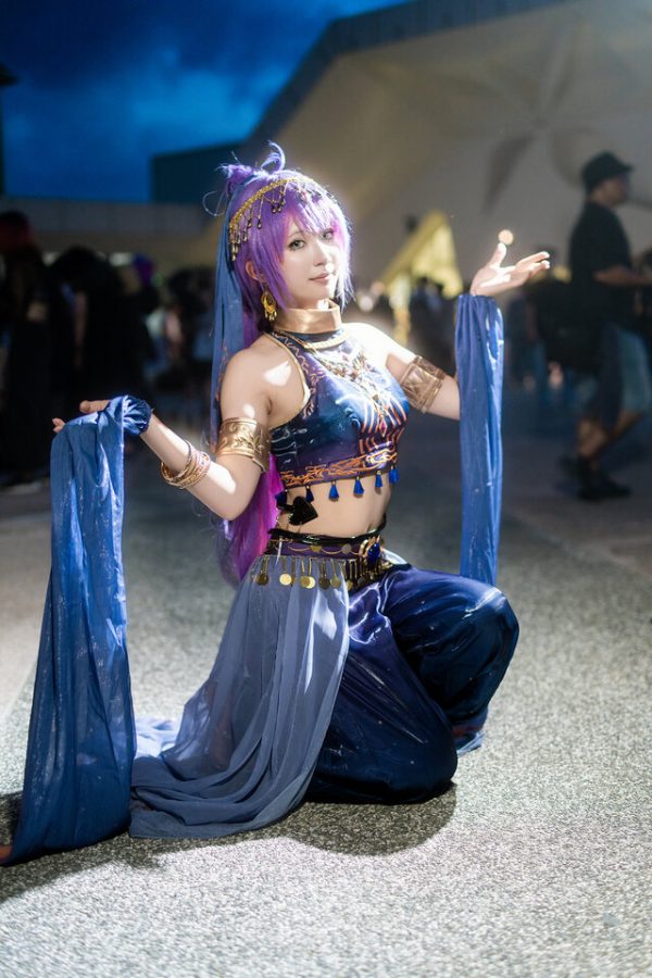 FF45现场直击：Kinoko蘑菇以阿拉伯cos重塑Hololive常暗永远