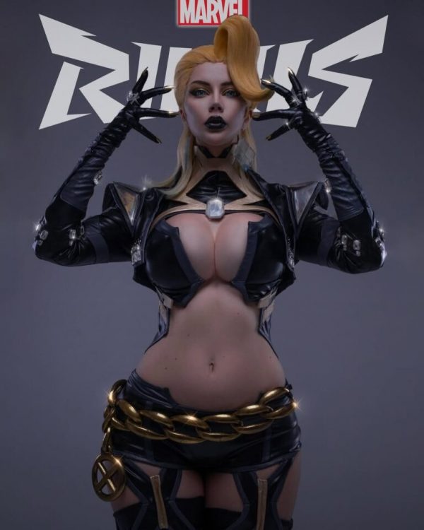 美感与创意的完美融合:深入解析OICHI的cos风格与创作理念 美感与创意的完美融合:深入解析OICHI的cos风格与创作理念