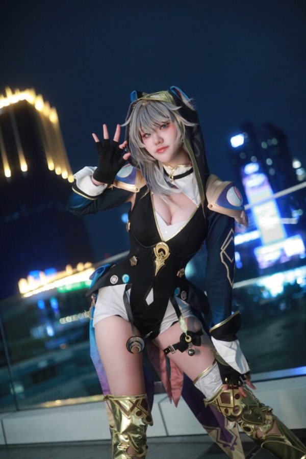 崩坏星穹铁道赛飞儿COS:JalaJaii展现角色淘气与性感的魅力 崩坏星穹铁道赛飞儿COS:JalaJaii展现角色淘气与性感的魅力