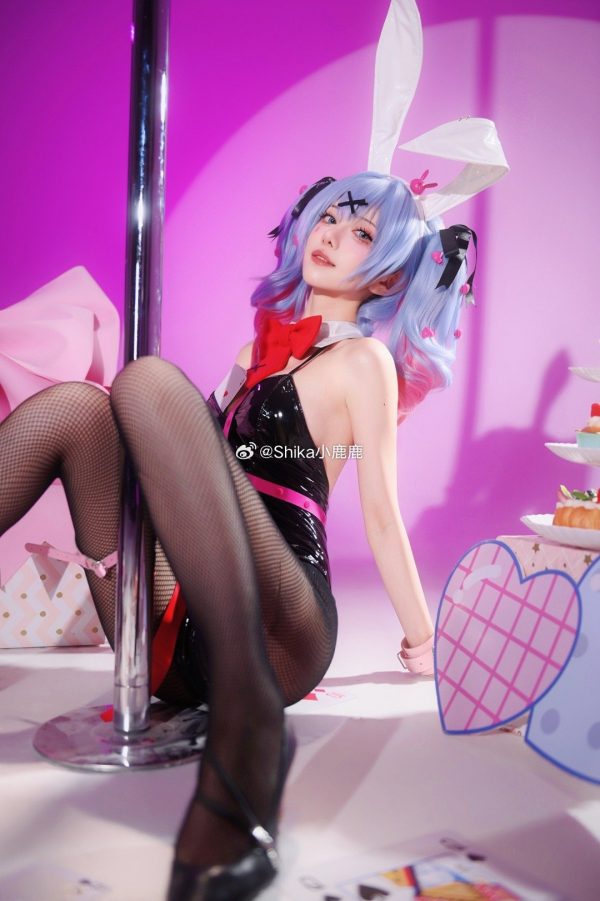 Shika小鹿鹿初音未来兔子洞COS:情人节甜美危险幻想视觉解析 Shika小鹿鹿初音未来兔子洞COS:情人节甜美危险幻想视觉解析