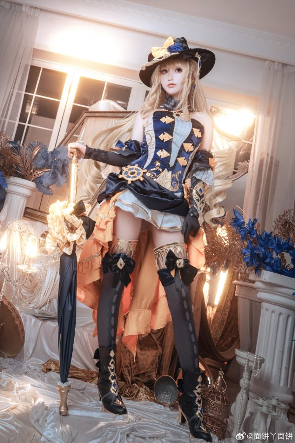 《原神》娜维娅COS赏析：面饼仙儿演绎枫丹贵族的锋芒与优雅