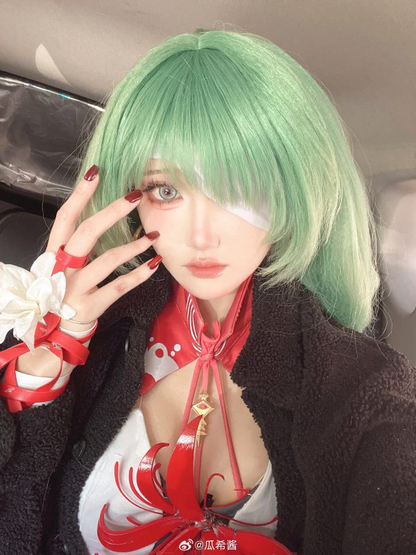 鸣潮弗洛洛cos惊艳还原!瓜希酱演绎优雅与危险并存的角色气场 鸣潮弗洛洛cos惊艳还原!瓜希酱演绎优雅与危险并存的角色气场