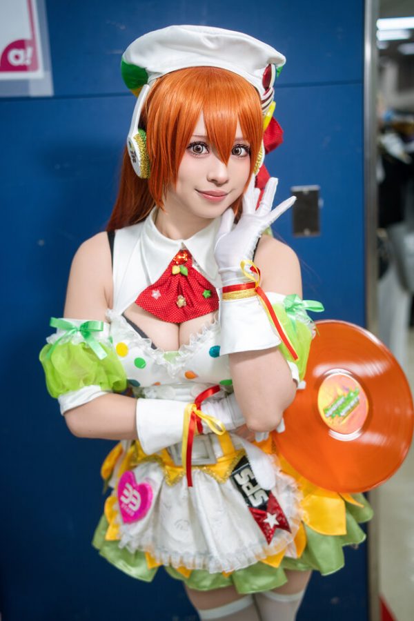 橙色节拍的心动瞬间：ARISA演绎beatmaniaIIDX彩葉的漂亮可爱