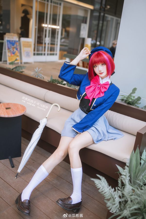 红发舞台少女的日常瞬间:瓜希酱有马加奈COS演绎性感优雅 红发舞台少女的日常瞬间:瓜希酱有马加奈COS演绎性感优雅