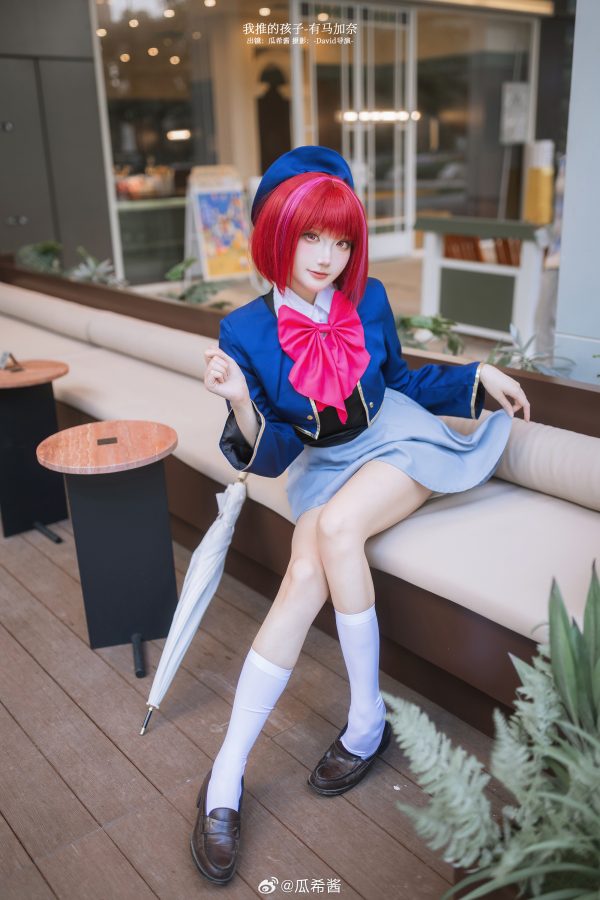 红发舞台少女的日常瞬间:瓜希酱有马加奈COS演绎性感优雅 红发舞台少女的日常瞬间:瓜希酱有马加奈COS演绎性感优雅