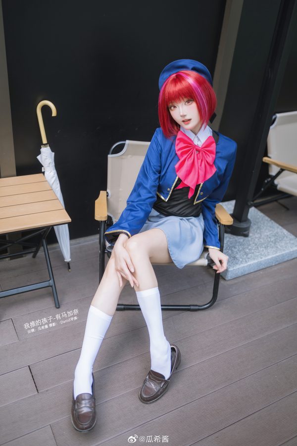 红发舞台少女的日常瞬间:瓜希酱有马加奈COS演绎性感优雅 红发舞台少女的日常瞬间:瓜希酱有马加奈COS演绎性感优雅