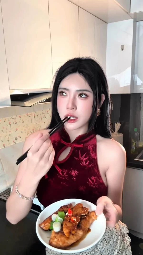 U_Na波雅·汉库克COS：海贼王女帝高贵冷艳与气质的高度契合