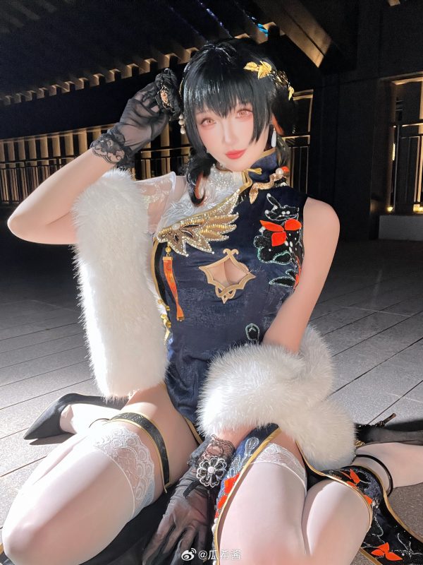 深空之眼陵光旗袍COS|瓜希酱演绎冷艳东方美学与优雅张力 深空之眼陵光旗袍COS|瓜希酱演绎冷艳东方美学与优雅张力