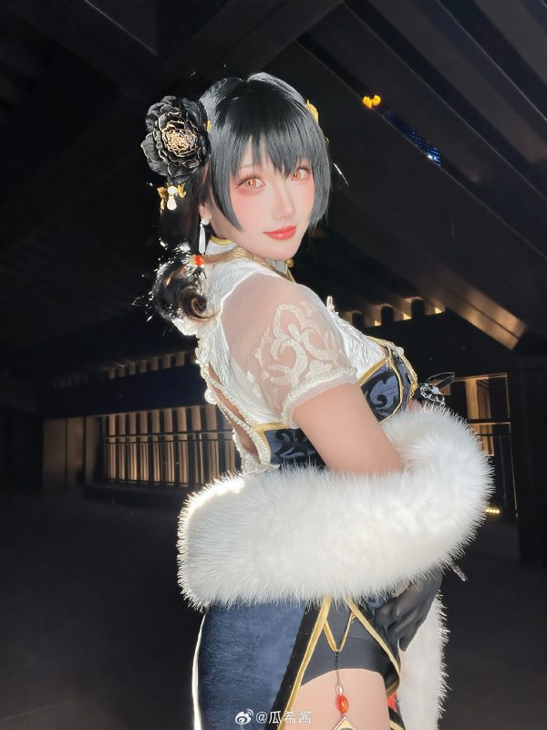 深空之眼陵光旗袍COS|瓜希酱演绎冷艳东方美学与优雅张力 深空之眼陵光旗袍COS|瓜希酱演绎冷艳东方美学与优雅张力